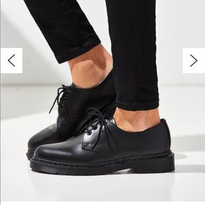 Dr. Martens 1461 mono leather Oxfords size 9 ladies